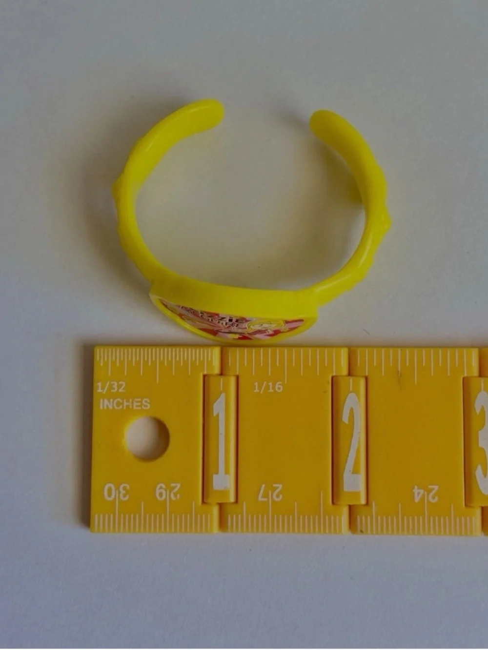 Lizzie McGuire Disney McDonalds Girls Bracelet Plastic Y2K Retro Early 2000s